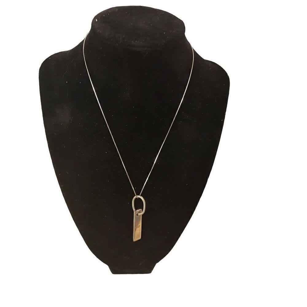 Gucci silver Necklace as featured on @boutique_Street